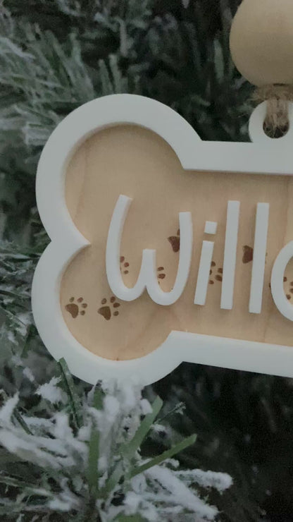 Paw print christmas decoration